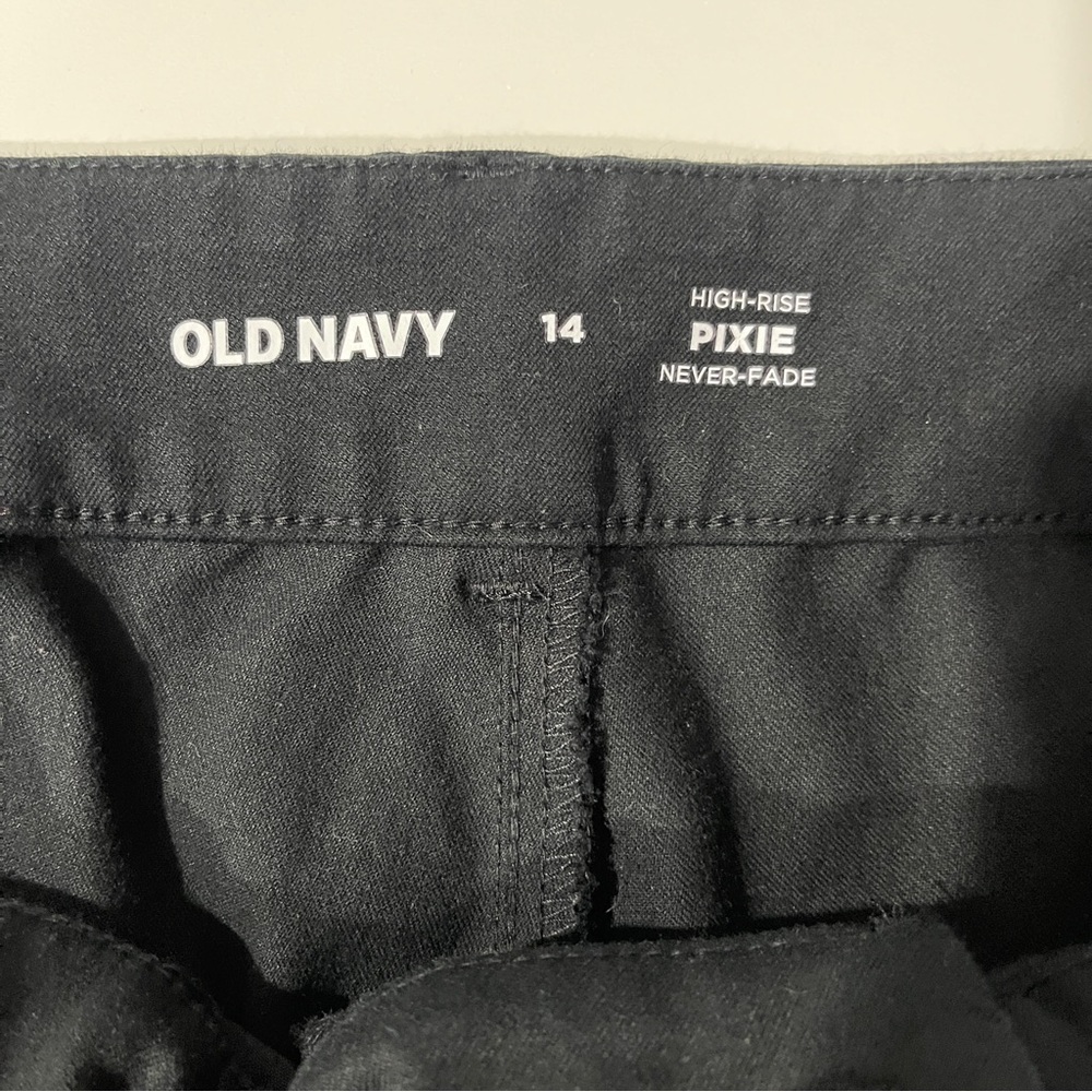 Old Navy Pixie Pant - image 4